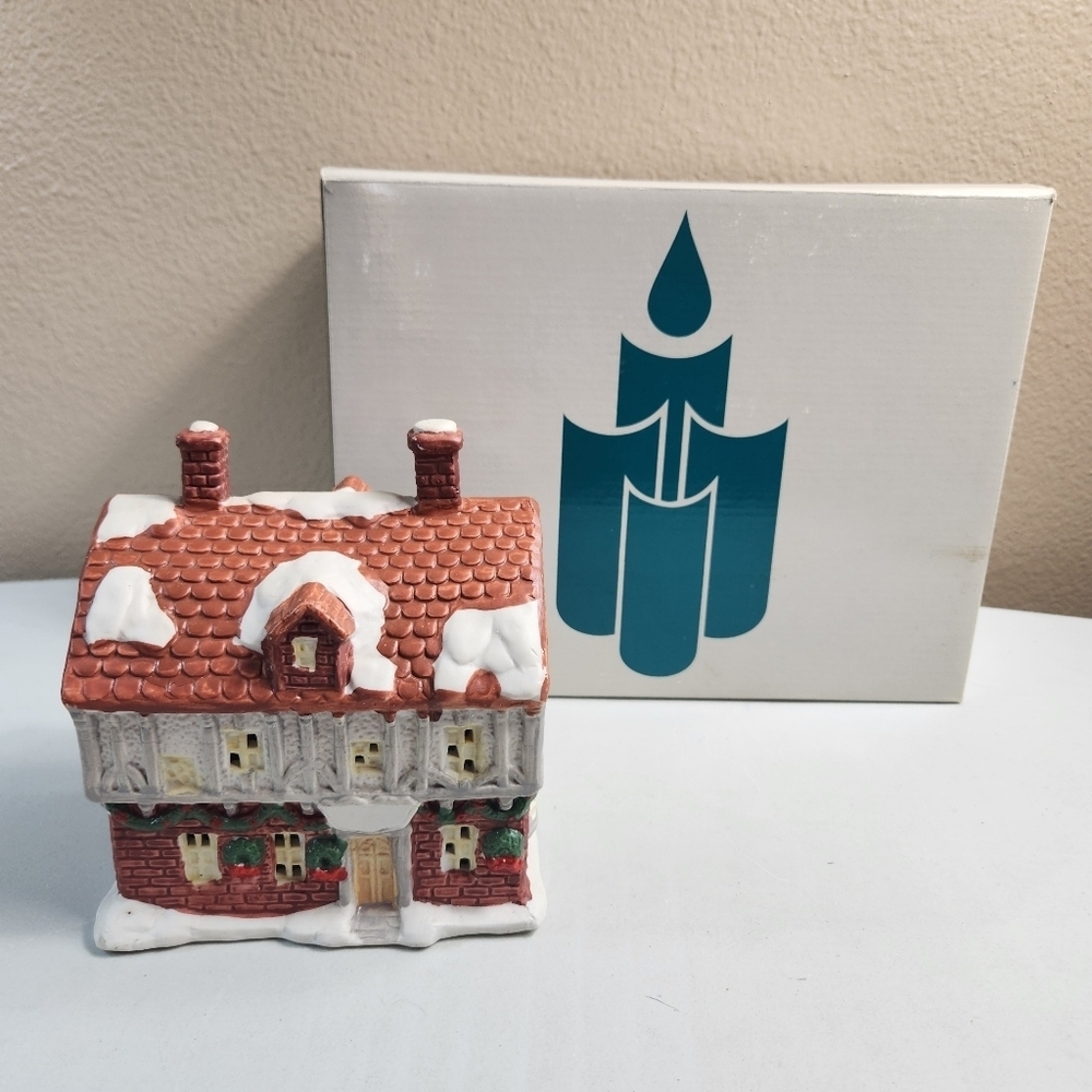 PartyLite Votive Meadowbrook Farm Barn w/ Animals Tea Light Candle Holder